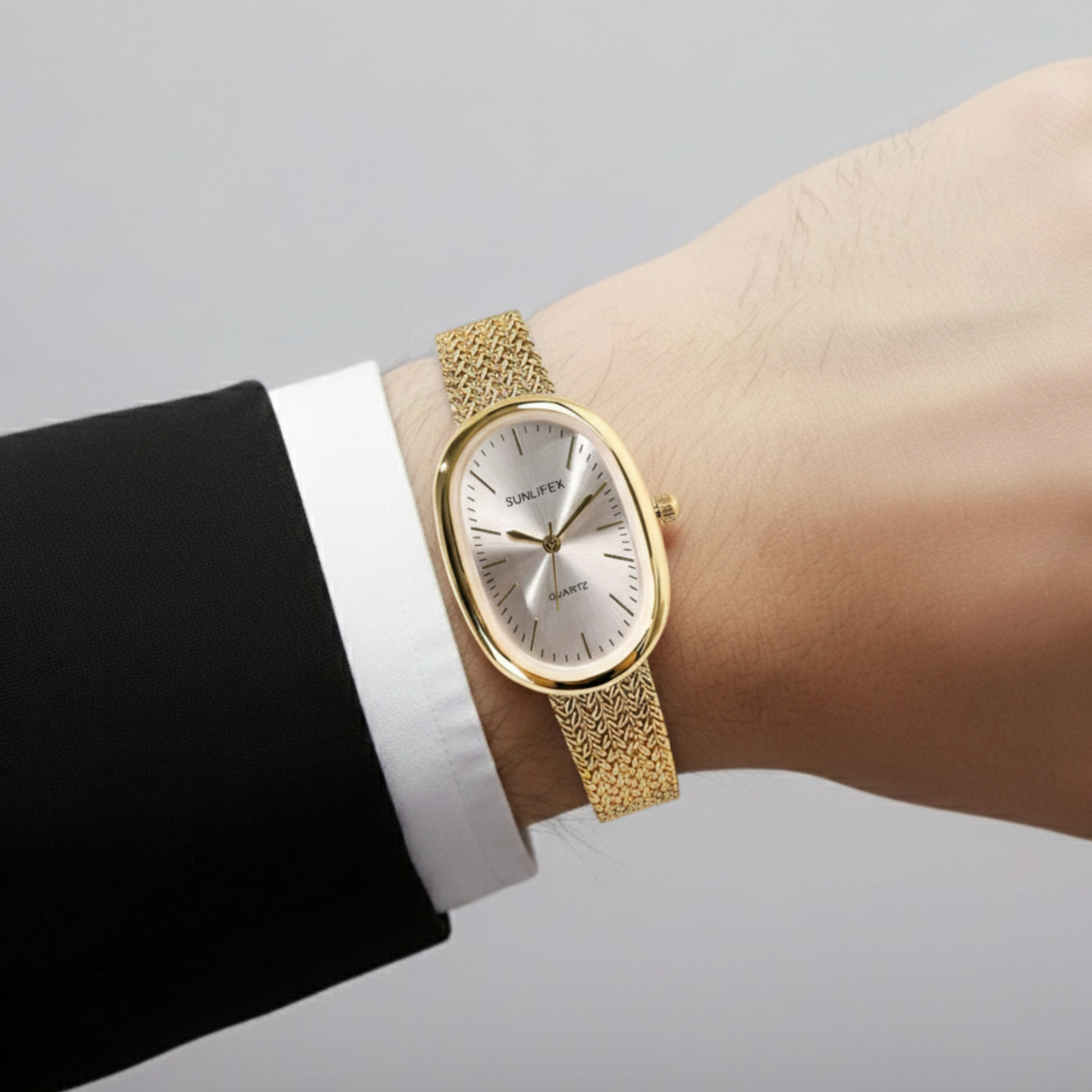 Edward Watches – Exquisite Oval Dial Watch for Elegant Women